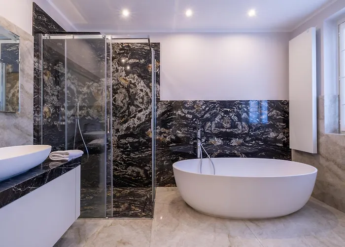 Tita - アパート *